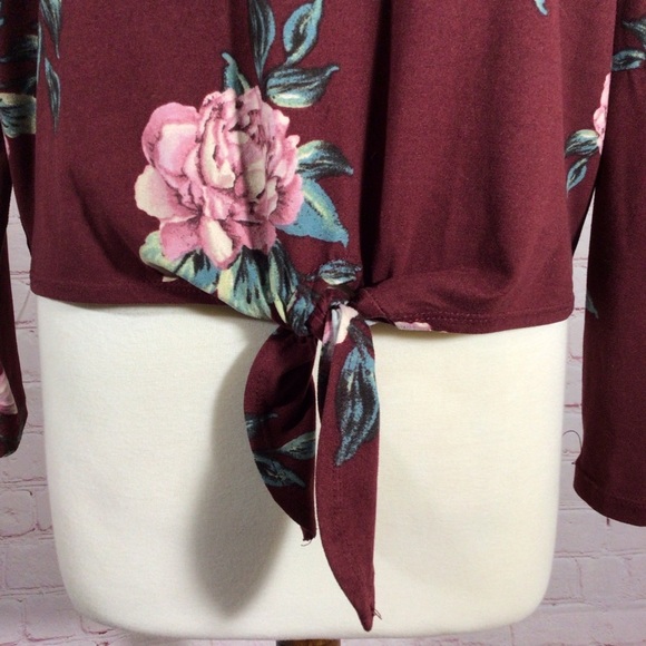 Iz Byer Floral Criss Cross Back Tie Front Long Sleeve Top - Size XS - Picture 3 of 9